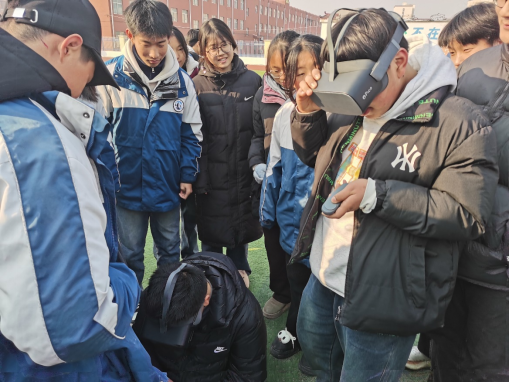 睢寧縣科協(xié)“科普進基層 科技伴成長”活動走進魏集中學355.png