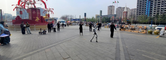 科普盛宴進(jìn)商圈 智趣體驗(yàn)潤(rùn)民心