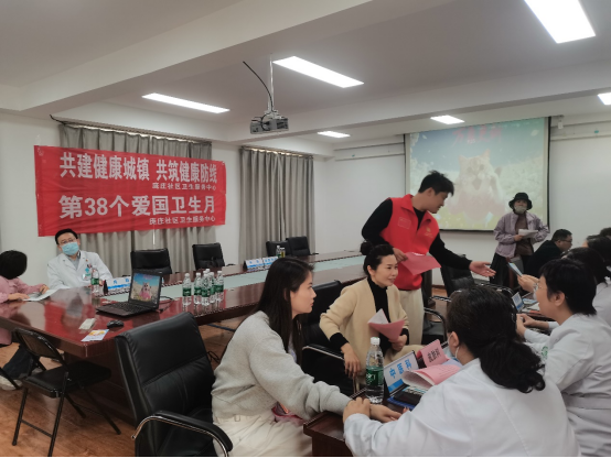 泉山區(qū)桃園街道舉辦“春風(fēng)送暖，健康同行”健康科普義診活動(dòng)